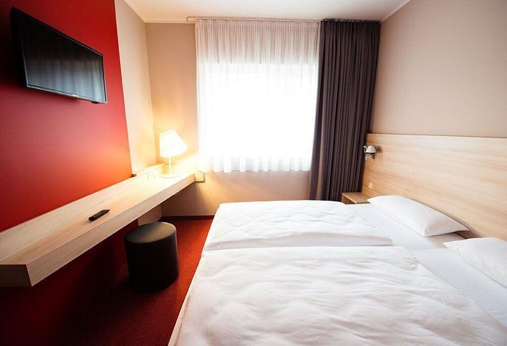 Serways Hotel Bruchsal West Forst  Extérieur photo