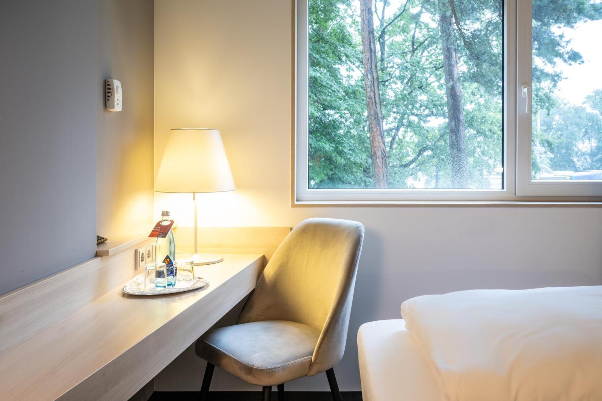 Serways Hotel Bruchsal West Forst  Extérieur photo